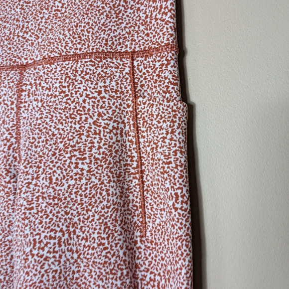 ATHLETA salutation stash pocket textured tights size XS - Picture 6 of 9